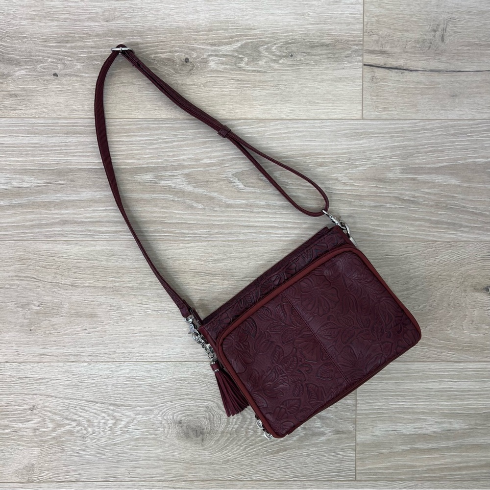Women's Embossed Leather Crossbody Bag in Burgundy